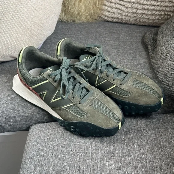 New Balance x Figs Sneakers - Picture 4 of 8